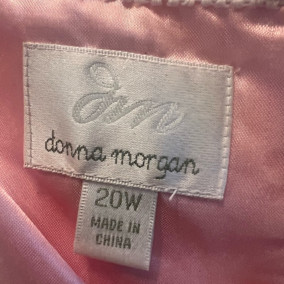 Donna Morgan Strapless Sweetheart Bridesmaid Dress - Picture 4 of 4